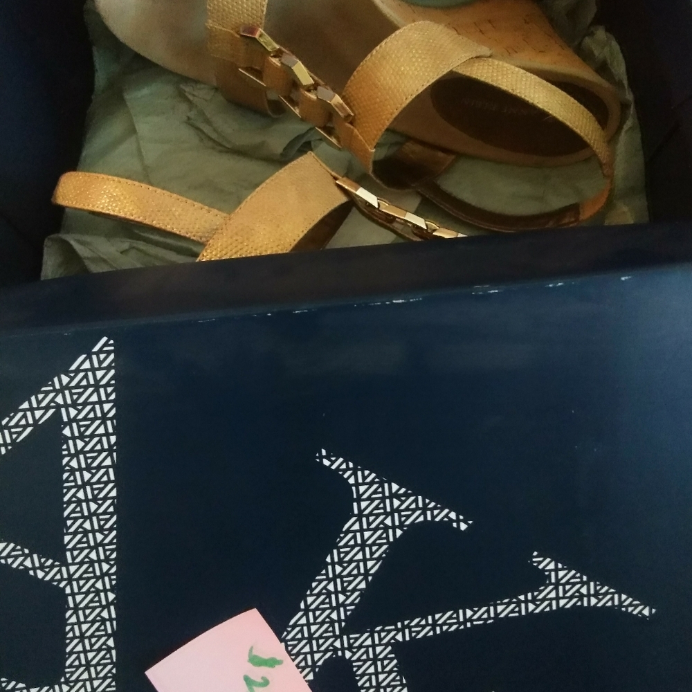 Wedges - Picture 2 of 5